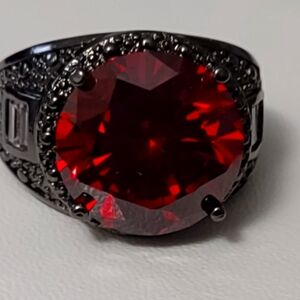 Men's size 10 gorgeous 9 carat red sapphire 18K black gold/925 sterling ring.
